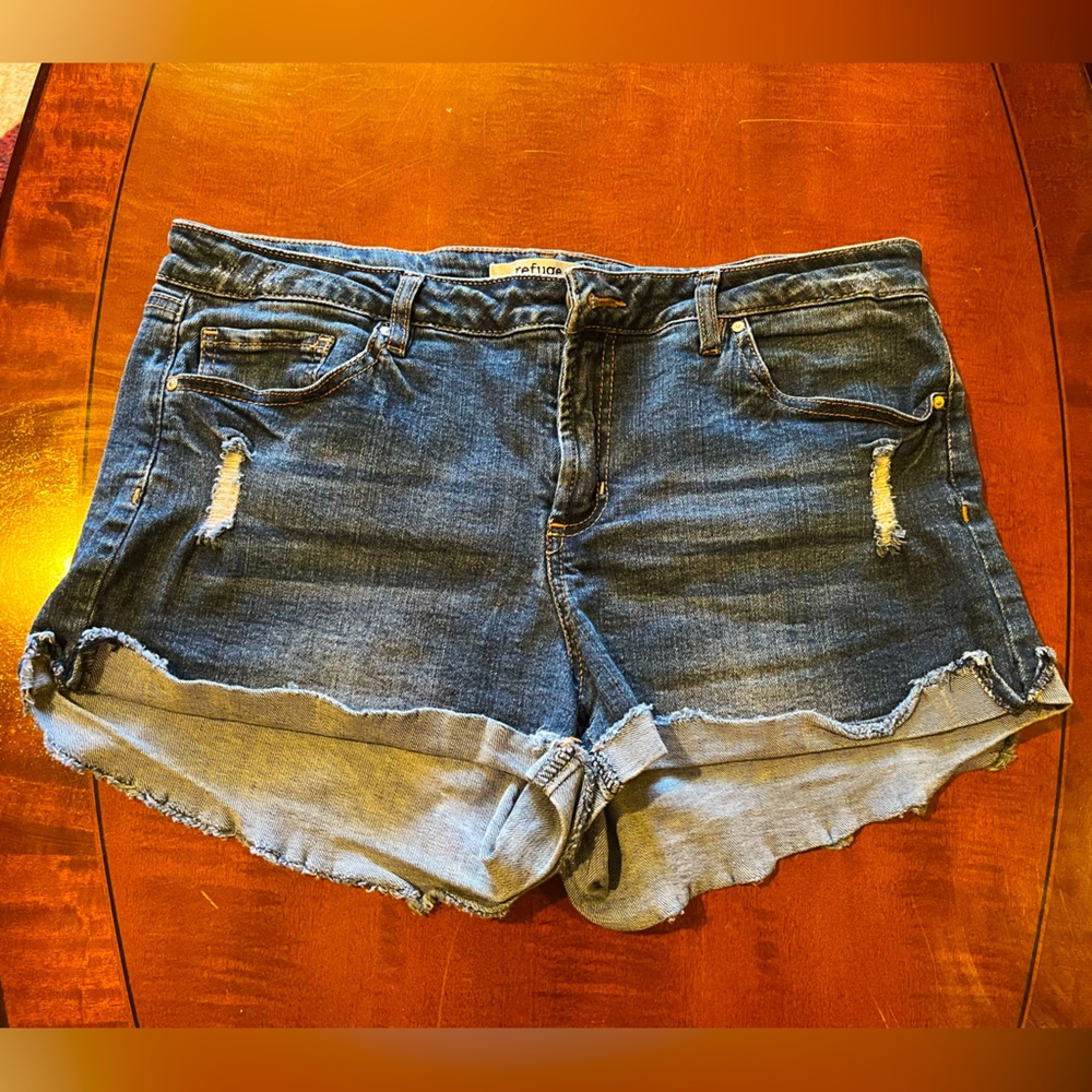 Distressed ripped denim shorts. High-rise, 5 pockets. Medium washed blue. Sz 12 - Picture 1 of 8